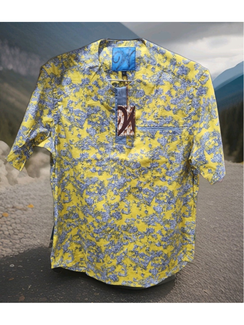 Woodin Mens African Raime Print Shirt Small Pullover Short Sleeves Pocket